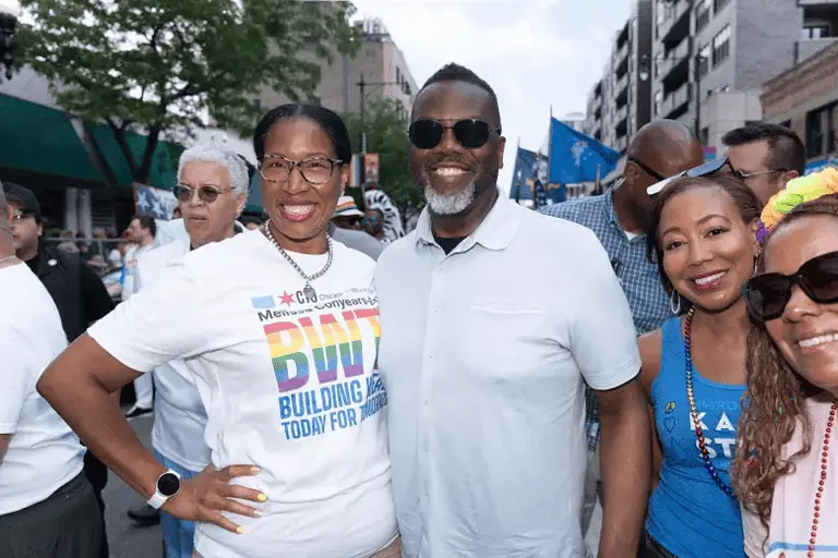 Chicago-Mayor-Brandon-Johnson-and-City-Treasurer-Melissa-Conyears-Ervin-before-the-Start-of-the-54th-annual-Chicago-Pride-Parade.-Photo-by-Ronit-Bezalel-scaled